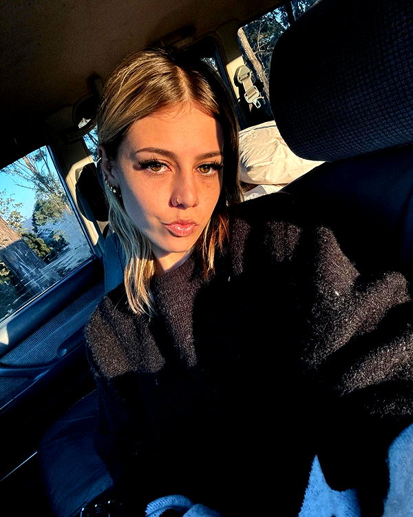 emilyymcwilliam instagram image archive image