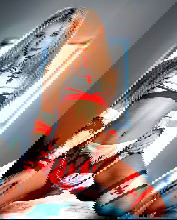 emxllouise2 image ~ Altpins