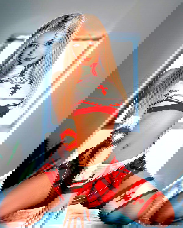 emxllouise2 image ~ Altpins