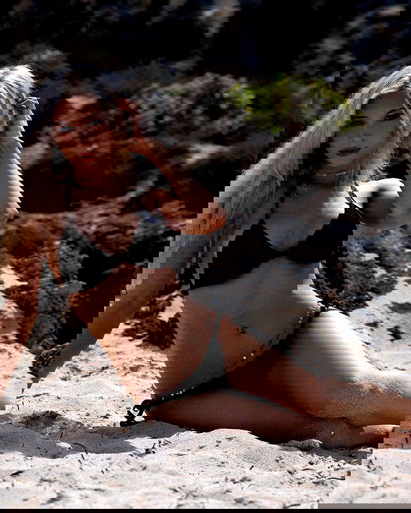 emxllouise2 image ~ Altpins