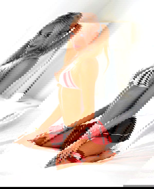 emxllouise2 image ~ Altpins