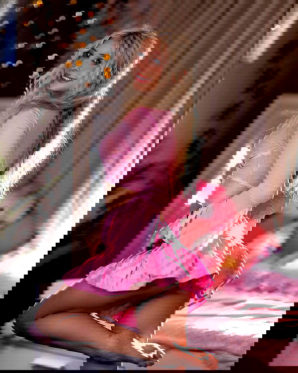 emxllouise2 image ~ Altpins