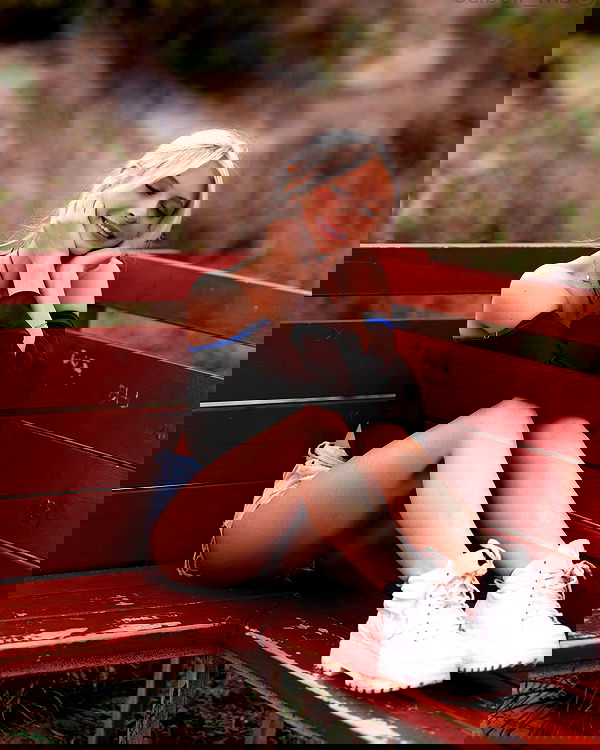 emxllouise2 image ~ Altpins