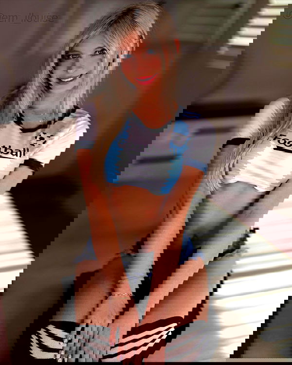 emxllouise2 image ~ Altpins