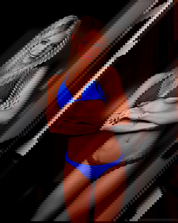 emxllouise2 image ~ Altpins