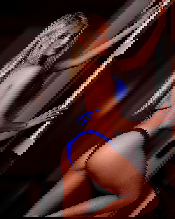 emxllouise2 image ~ Altpins