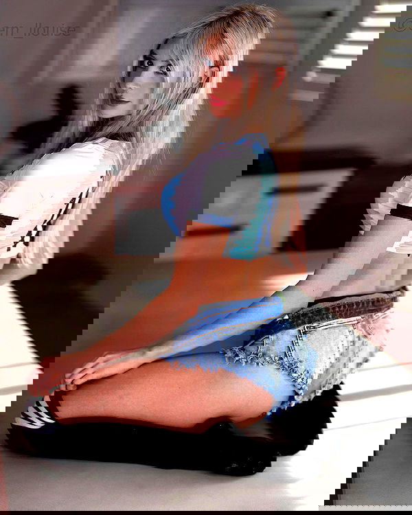 emxllouise2 image ~ Altpins