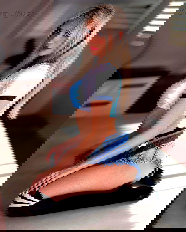 emxllouise2 image ~ Altpins