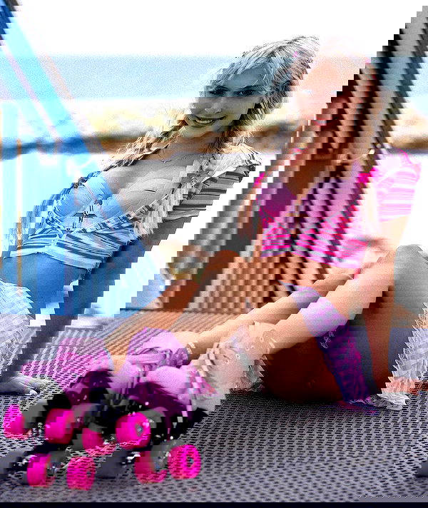 emxllouise2 image ~ Altpins