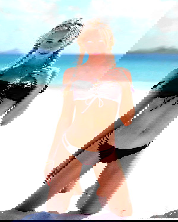 emxllouise2 image ~ Altpins