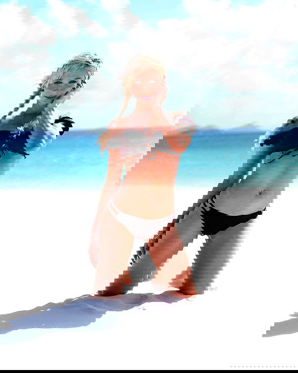 emxllouise2 image ~ Altpins