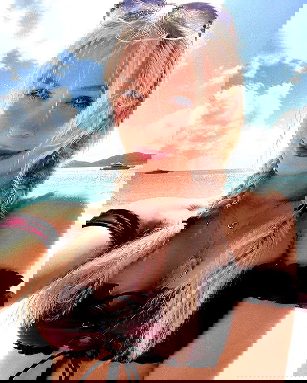 emxllouise2 image ~ Altpins