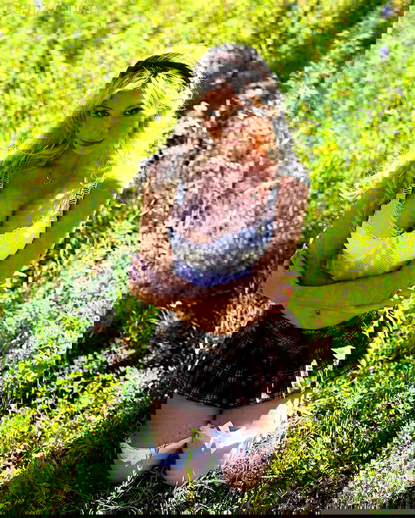 emxllouise2 image ~ Altpins