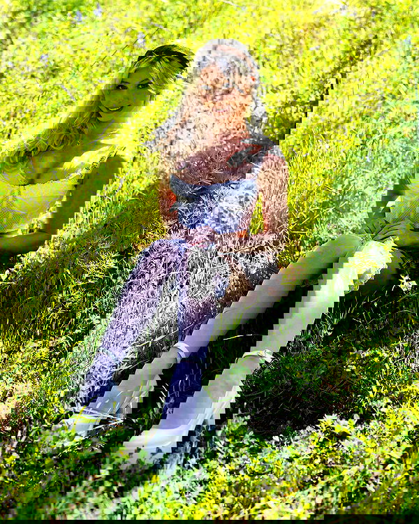 emxllouise2 image ~ Altpins