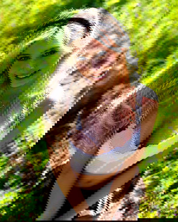 emxllouise2 image ~ Altpins