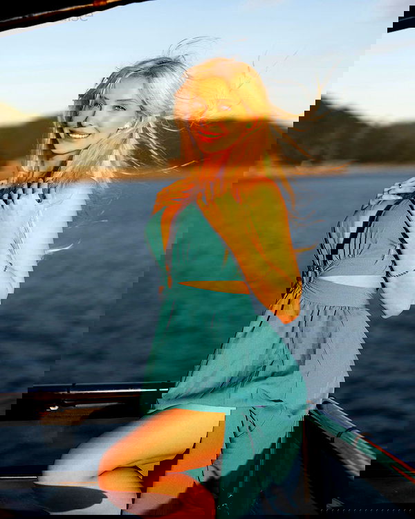 emxllouise2 image ~ Altpins