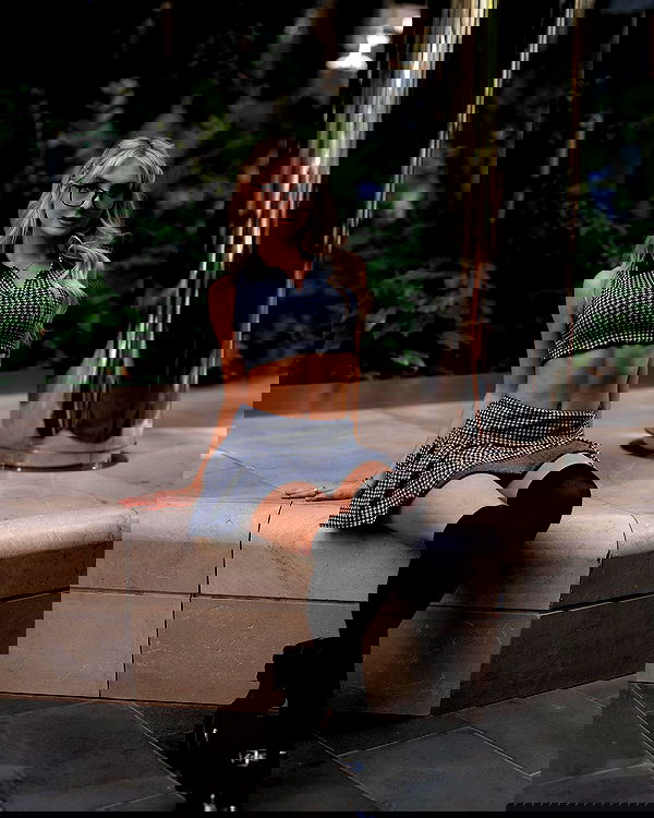 emxllouise2 image ~ Altpins