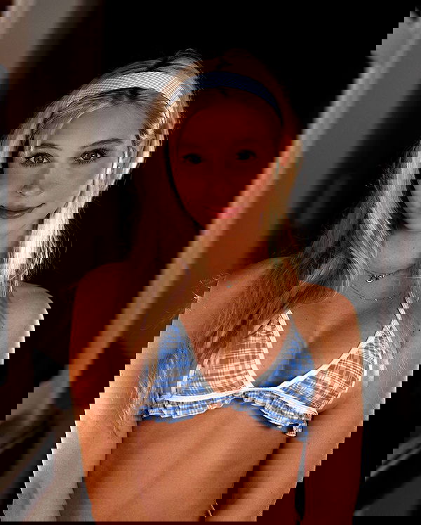 emxllouise2 image ~ Altpins