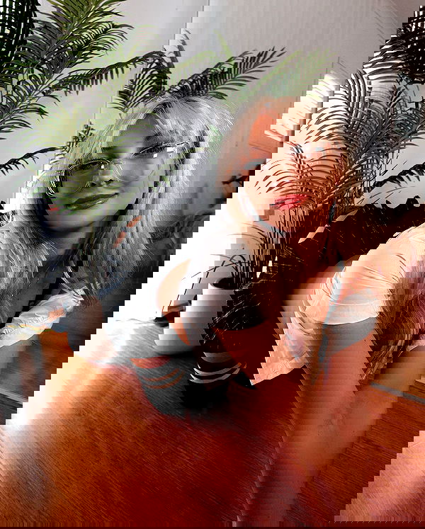 emxllouise2 image ~ Altpins