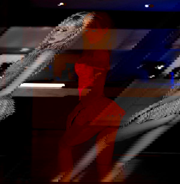 emxllouise2 image ~ Altpins