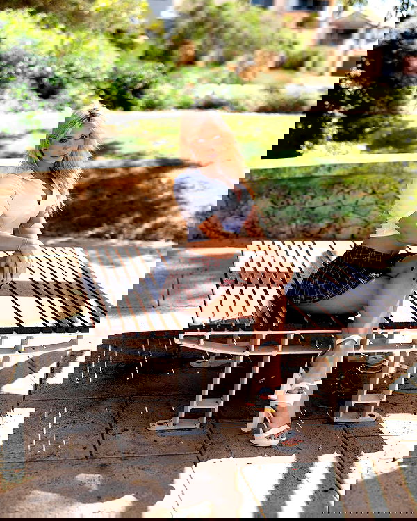 emxllouise2 image ~ Altpins