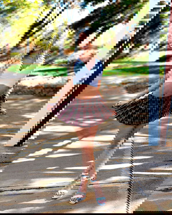 emxllouise2 image ~ Altpins