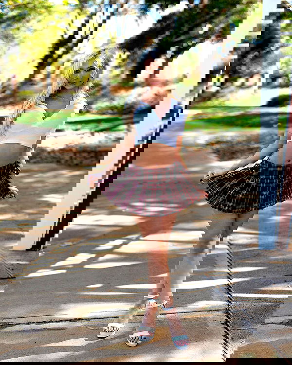 emxllouise2 image ~ Altpins