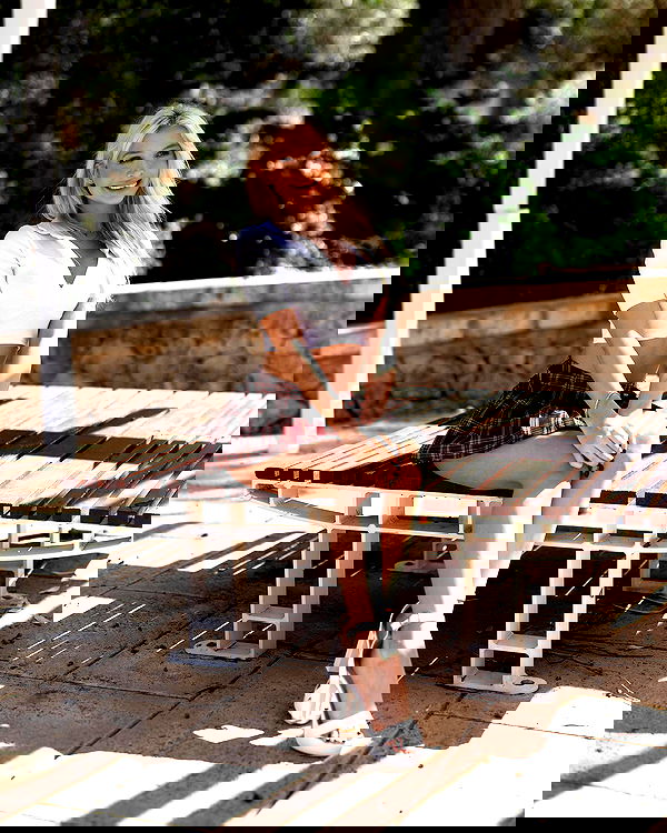 emxllouise2 image ~ Altpins