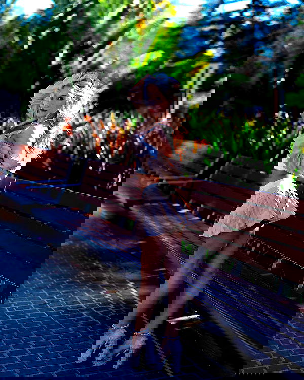 emxllouise2 image ~ Altpins