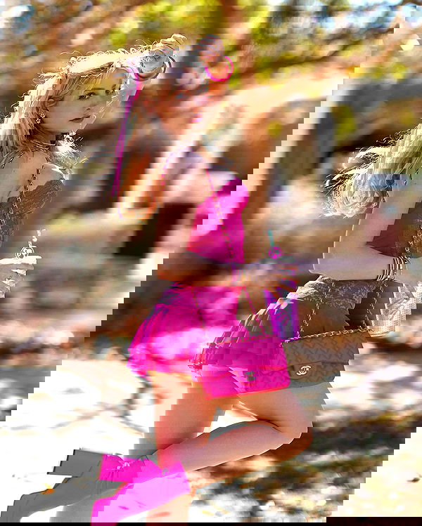 emxllouise2 image ~ Altpins