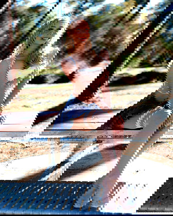 emxllouise2 image ~ Altpins