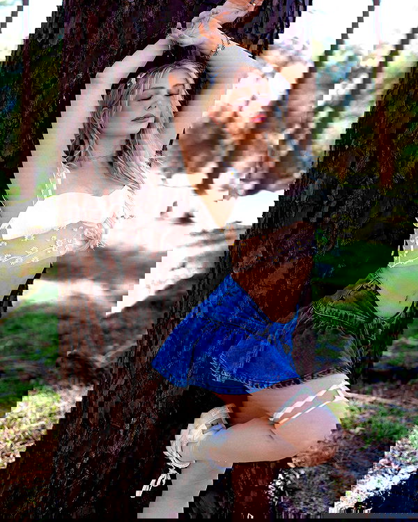 emxllouise2 image ~ Altpins