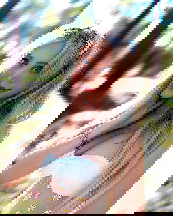 emxllouise2 image ~ Altpins