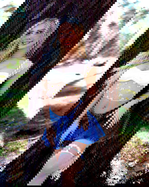 emxllouise2 image ~ Altpins