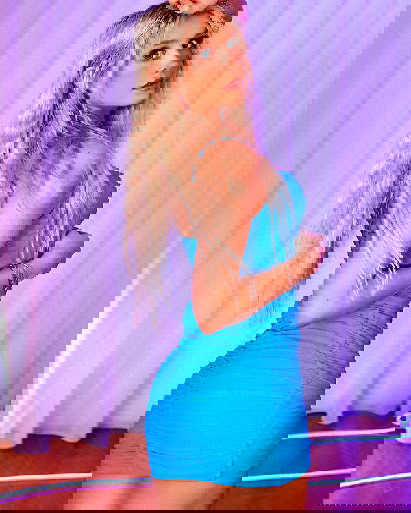 emxllouise2 image ~ Altpins