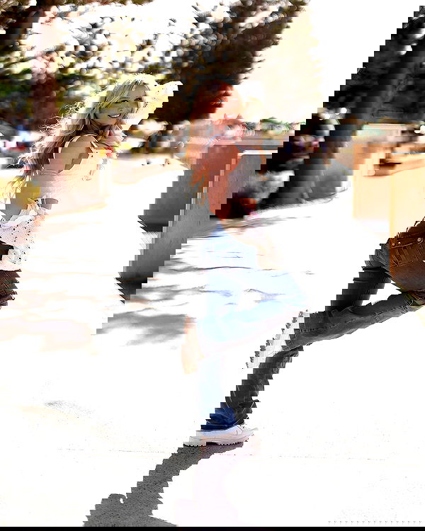 emxllouise2 image ~ Altpins