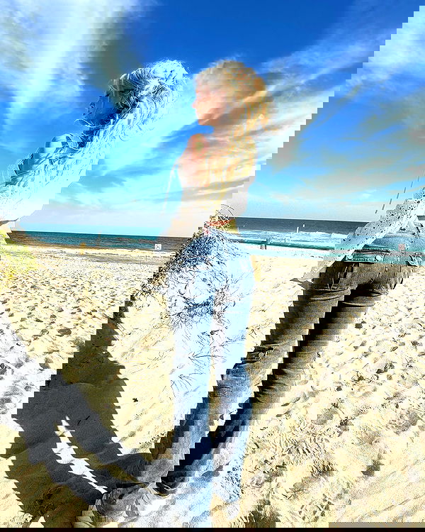 emxllouise2 image ~ Altpins