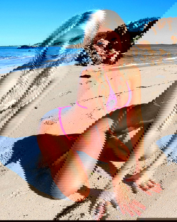 emxllouise2 image ~ Altpins