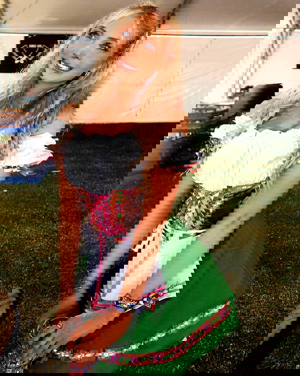 emxllouise2 image ~ Altpins