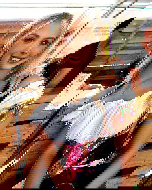 emxllouise2 image ~ Altpins