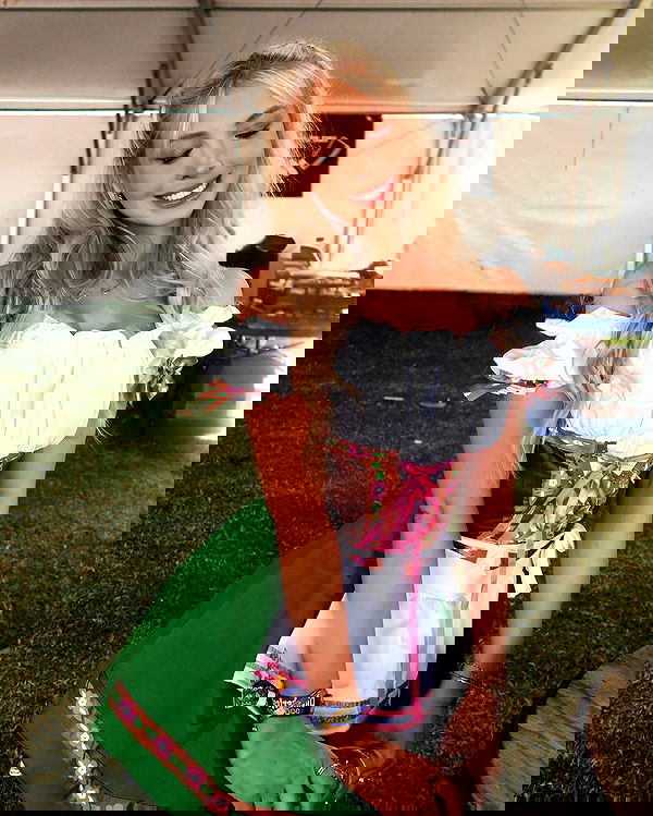 emxllouise2 image ~ Altpins