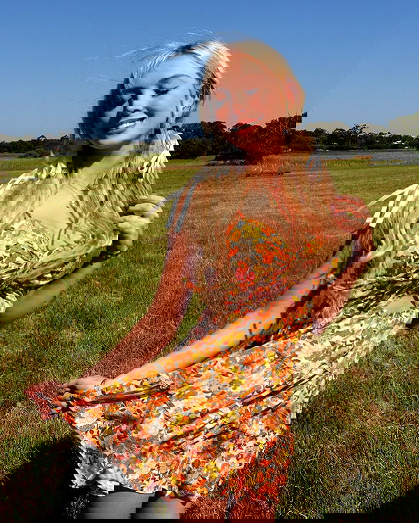 emxllouise2 image ~ Altpins