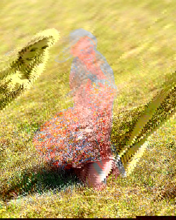 emxllouise2 image ~ Altpins