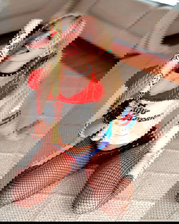 emxllouise2 image ~ Altpins