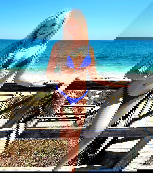 emxllouise2 image ~ Altpins