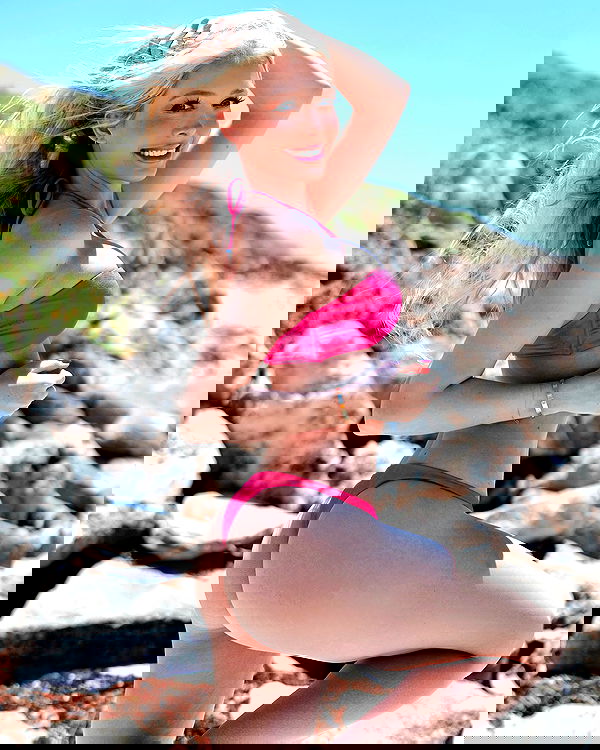 emxllouise2 image ~ Altpins