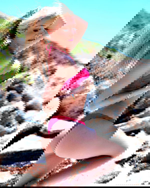 emxllouise2 image ~ Altpins