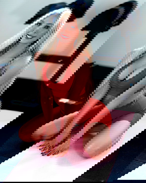 emxllouise2 image ~ Altpins