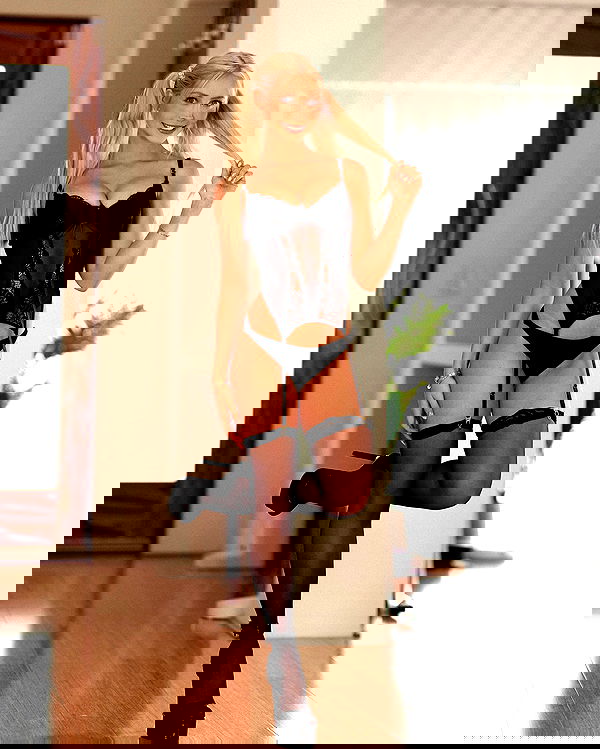 emxllouise2 image ~ Altpins