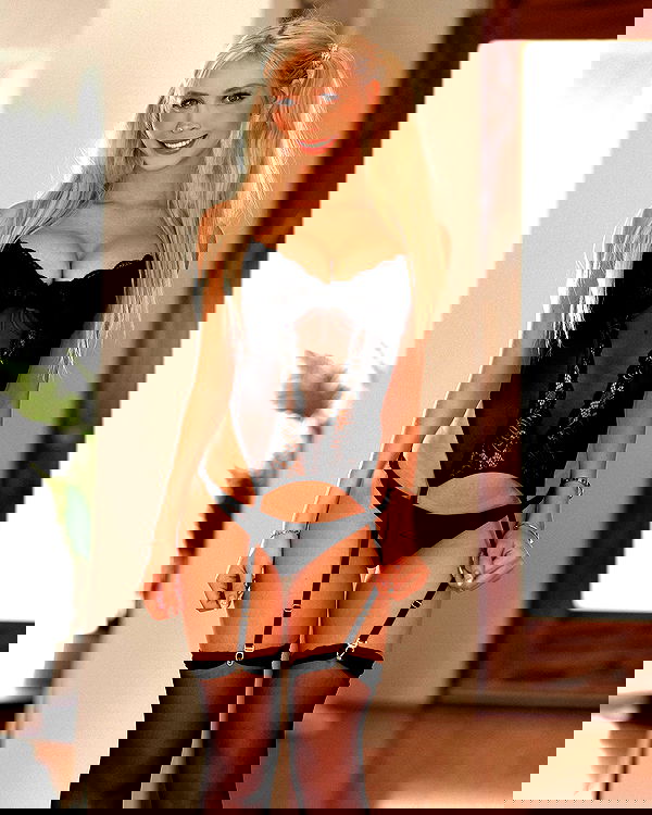 emxllouise2 image ~ Altpins